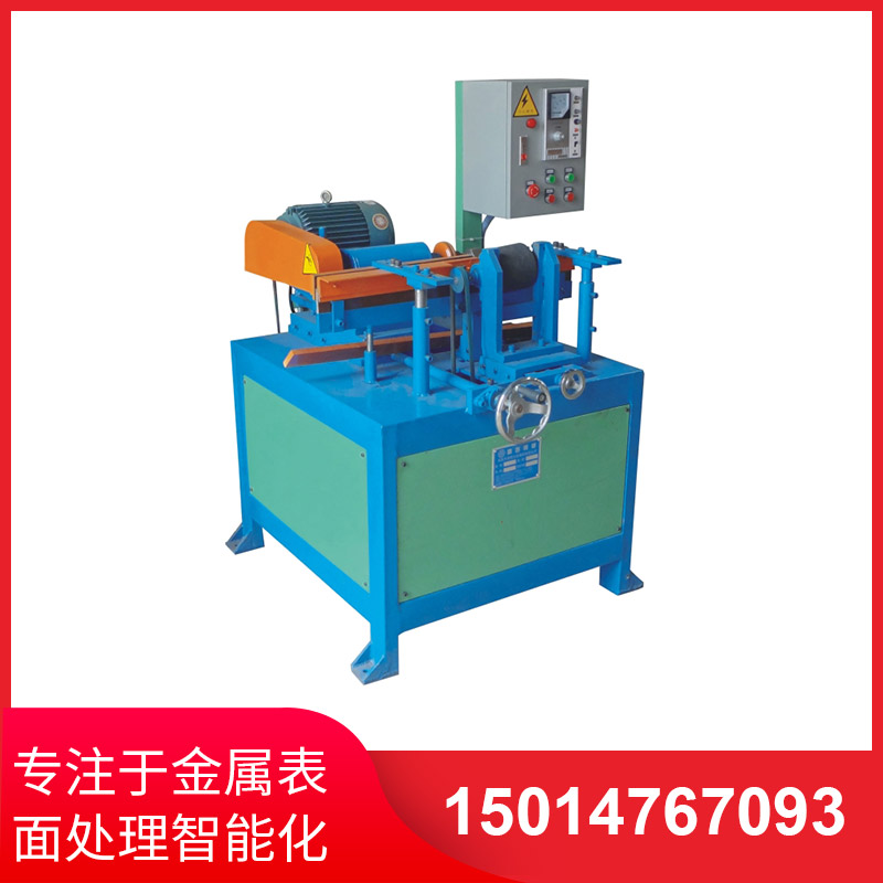 小(xiao)型(xing)圓筦(guan)抛光機(ji)實(shi)際撡作(zuo)非(fei)常(chang)簡單(dan)